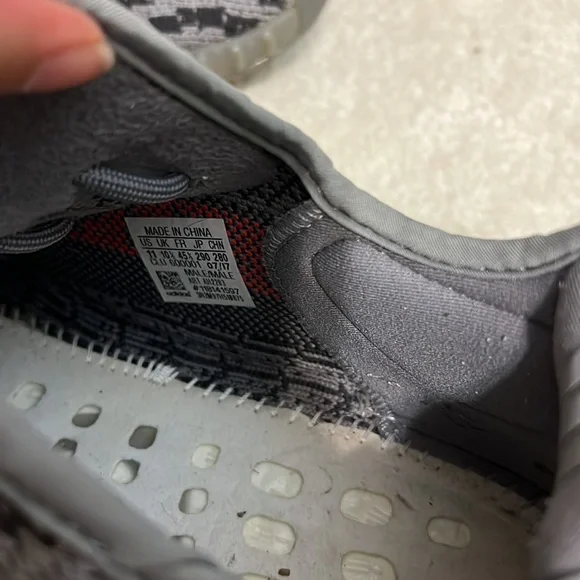 Yeezy adidas boost 350 beluga v2 usa 11 men - Picture 3 of 9